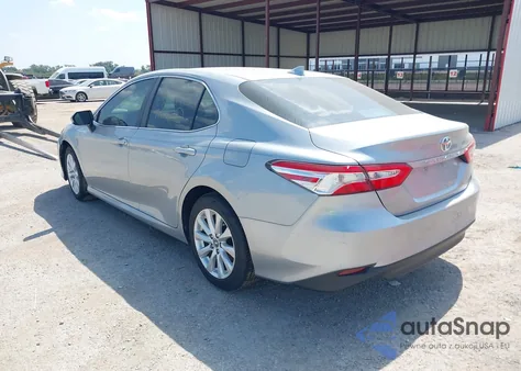 2020 Toyota Camry Le из США, поврежденный, VIN 4T1C11AK0LU348969